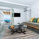 Dreambox Mykonos And Mini 3* أورنوس