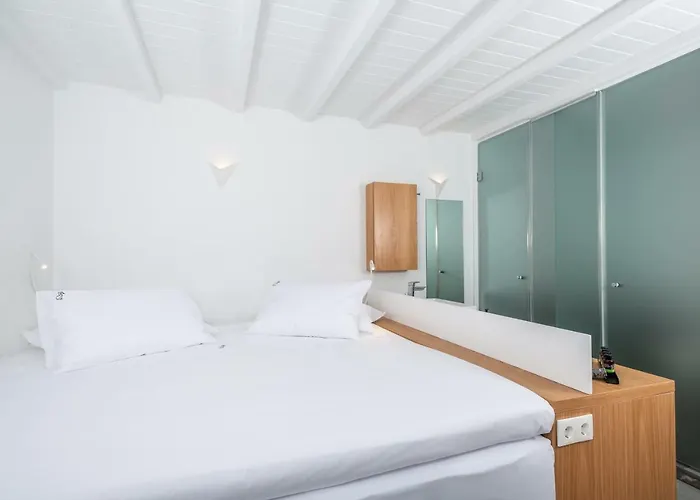 Dreambox Mykonos Suites&mini 3*