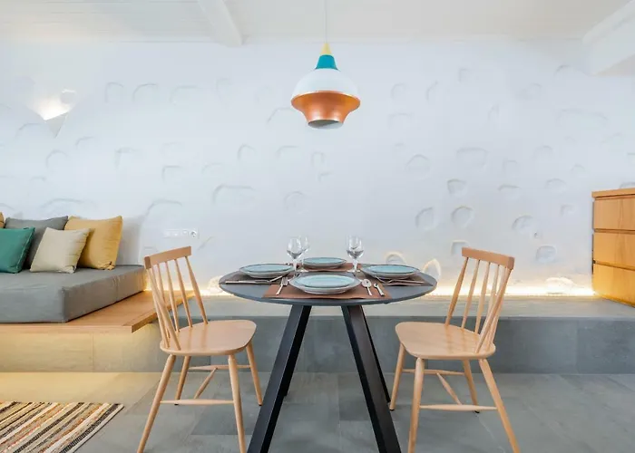 Dreambox Mykonos And Mini Hotel